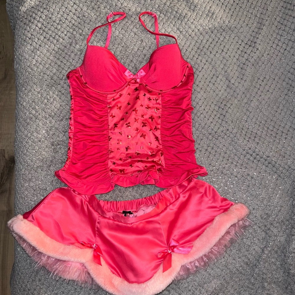 Victoria Secret Very Sexy Limited Edition Santa Baby Outfit